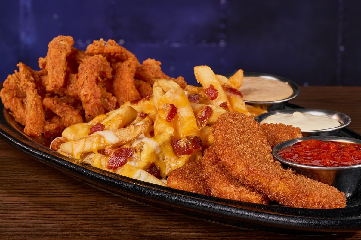 Outback Steakhouse DOWN UNDER TRIO beautifully plated and ready to enjoy